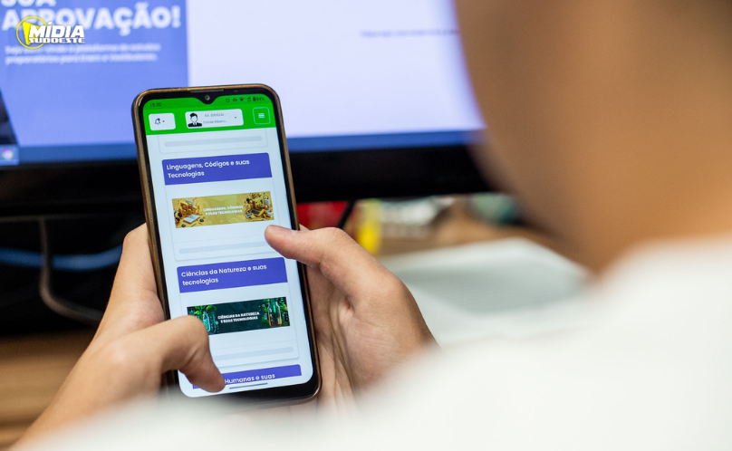 Enem Paraná completa um ano com 250 mil usuários