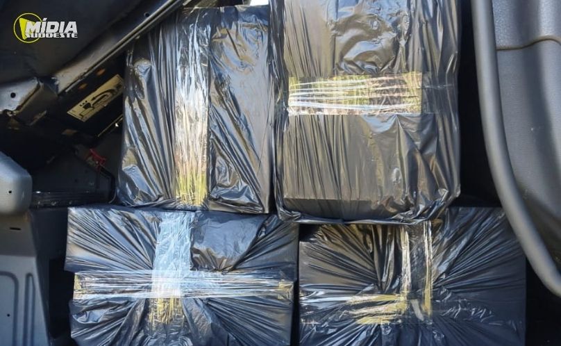 PRF apreende carga de celulares avaliada em R$ 2 milhões na BR-277