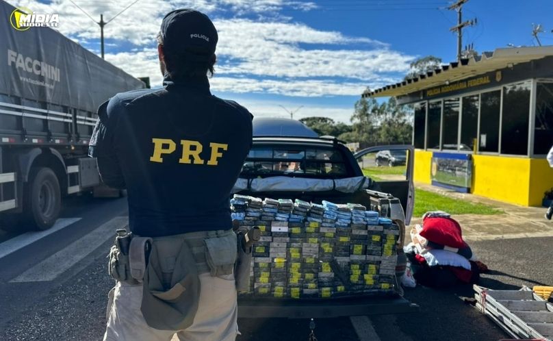PRF prende mãe e filho com 259 iPhones escondidos em carro na BR-277