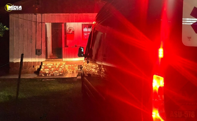 Criança de 11 meses sofre queimaduras após acidente com água quente