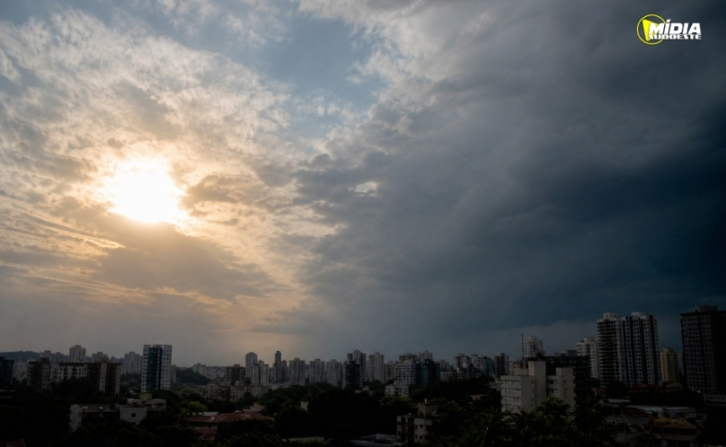 Paraná terá semana de contrastes, com calor e chegada de frente fria intensa