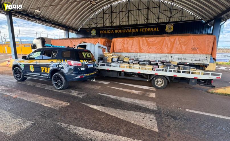 PRF apreende quase 4 toneladas de maconha no Paraná