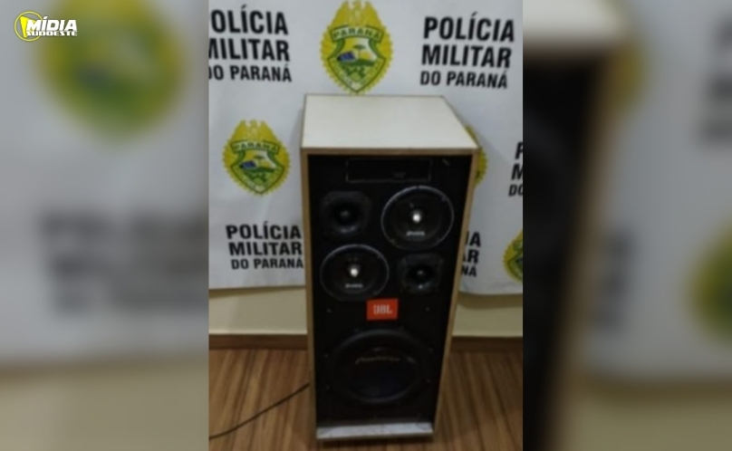 Polícia apreende caixa de som após denúncia de perturbação do sossego em bar