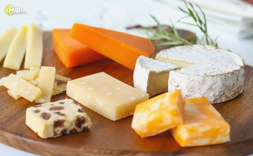 Brasil começa a importar queijo mais barato após acordo Mercosul–UE