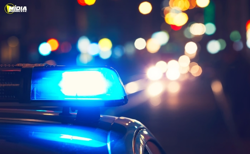 Mulher é detida após ser encontrada com bolsa furtada