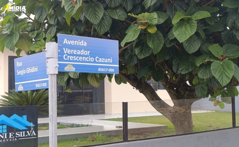 Marmeleiro instala novas placas de identificação de ruas em bairros e distrito