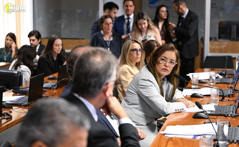 Projeto que inclui vacina nonavalente contra HPV no SUS avança para a Câmara