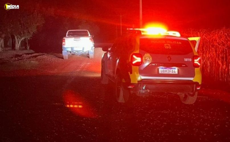 Hilux furtada é recuperada após perseguição policial
