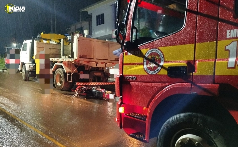 Maravilha: grave colisão deixa motociclista em parada cardíaca