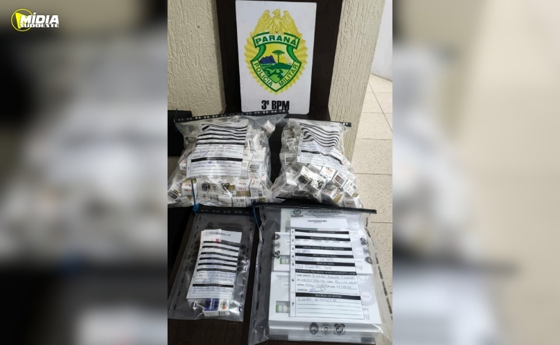 Casal é preso com 1.040 frascos de emagrecedor