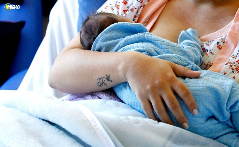 Salário-maternidade deverá ser concedido pelo INSS em 30 dias