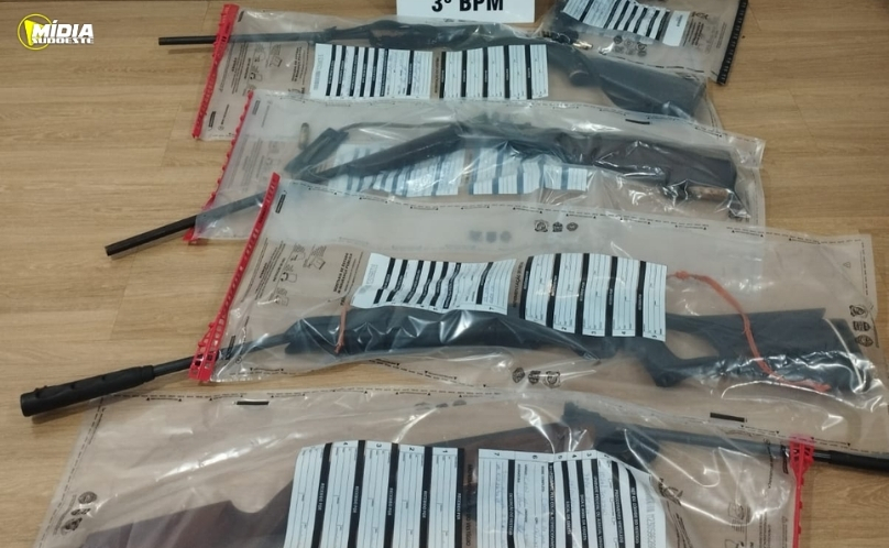 PMPR apreende armas após disparo de arma de fogo
