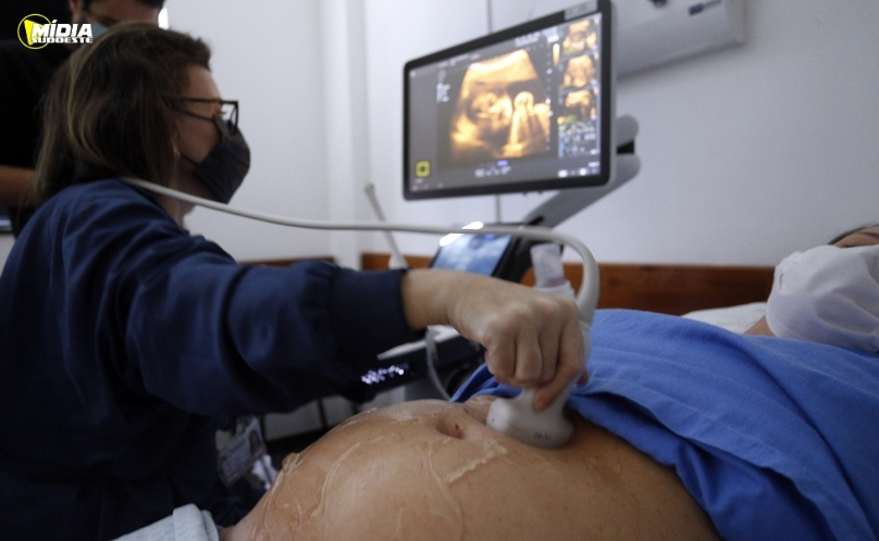 Paraná capacita profissionais para reduzir mortalidade materna e infantil