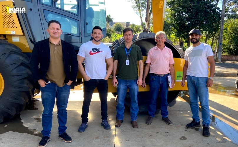 Pranchita amplia frota da Secretaria de Obras com novas máquinas