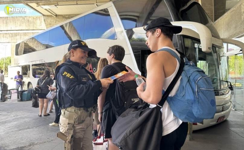PRF inicia Operação Corpus Christi 2026 nas rodovias federais do Paraná