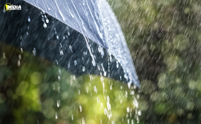 Semana começa com frio e nevoeiro mas chuva forte deve atingir o Paraná