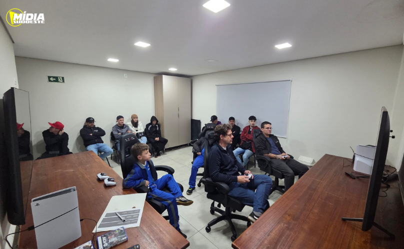 1ª Copa Fibernet de E-Sports 2026 reúne mais de 100 competidores nos esportes eletrônicos