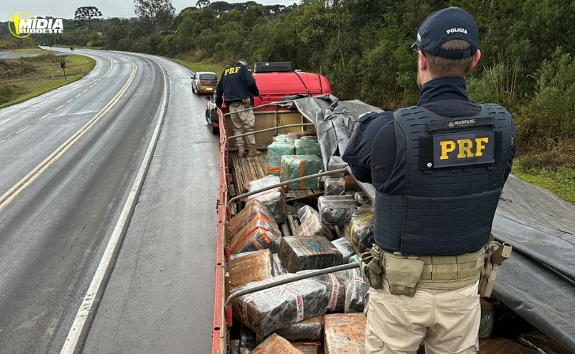 PRF apreende quase 2,5 toneladas de maconha na BR-277
