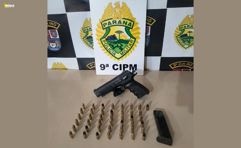 Adolescente é apreendido com pistola e munições