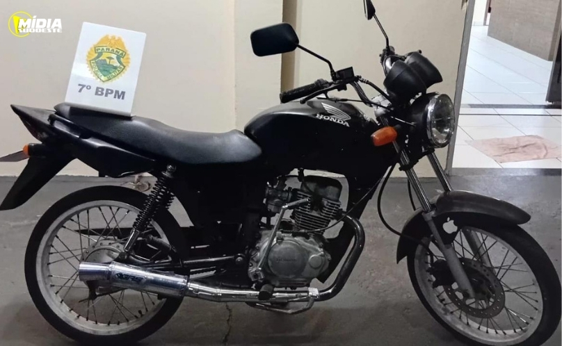 Motocicleta com irregularidades é apreendida durante abordagem