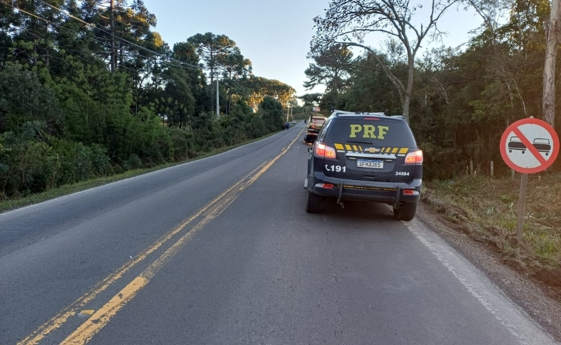 Motorista morre após capotamento na BR-153