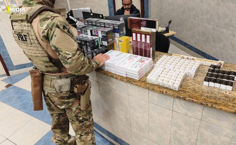 PRF apreende quase R$ 60 mil em contrabando na BR-101