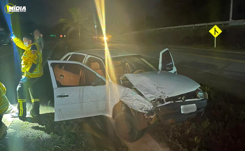 Motoristas escapam ilesos após colisão lateral