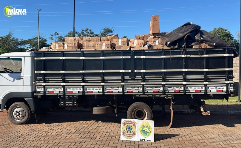 Caminhão com 20 mil pacotes de cigarros contrabandeados é apreendido
