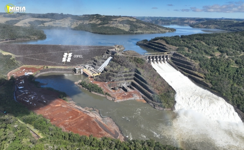 Chuvas elevam nível do Rio Iguaçu e Copel abre comportas de três usinas