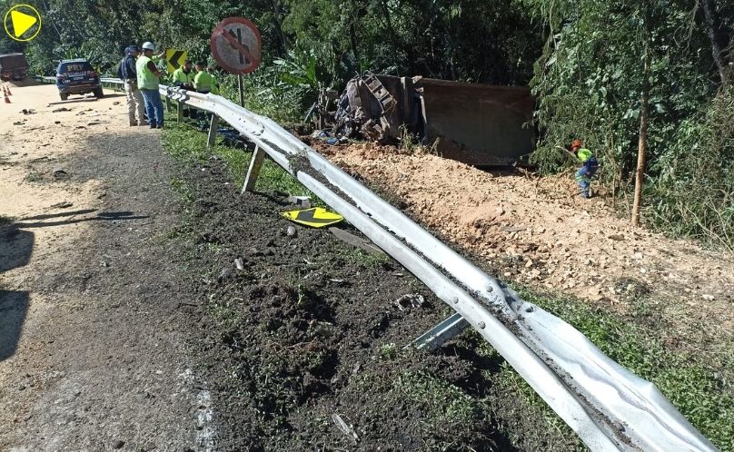 Motorista morre após caminhão perder os freios e provocar grave acidente na BR-277