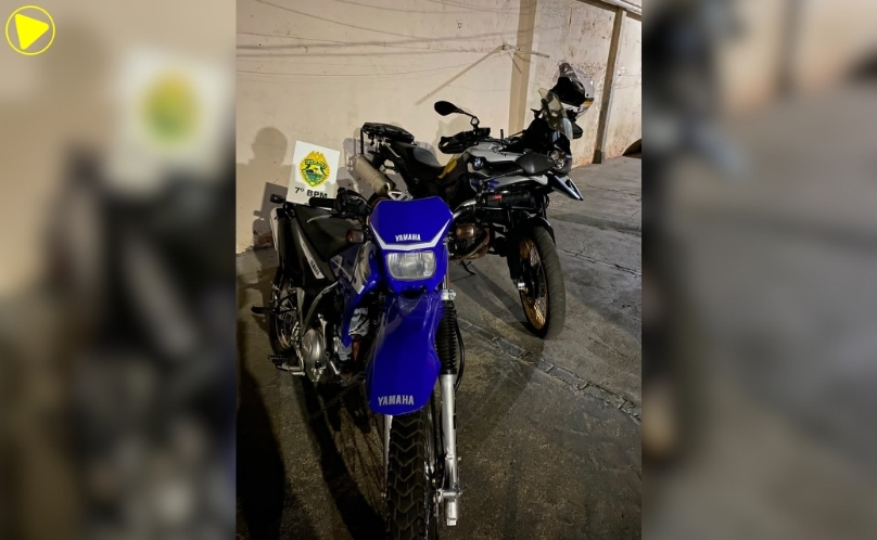 Motociclista é autuado após fugir de abordagem e avançar contra policiais