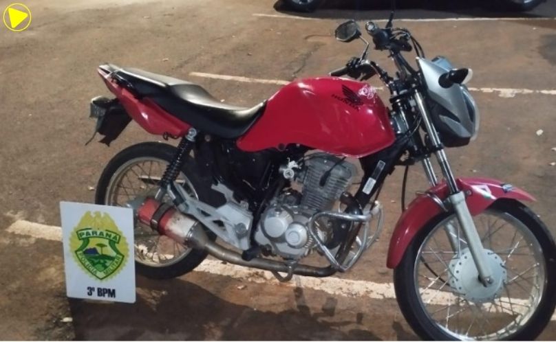 Moto com escapamento irregular e licenciamento vencido é apreendida