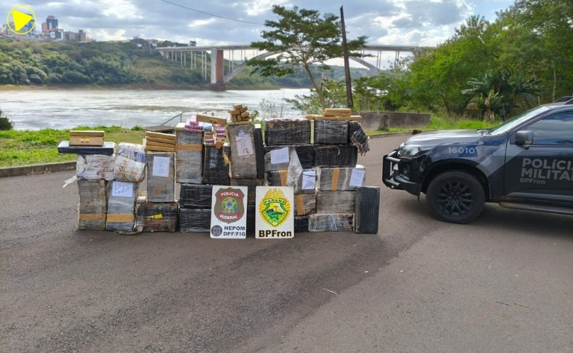 BPFRON e Polícia Federal apreendem mais de 620 quilos de maconha em ação na fronteira