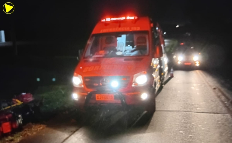 Motociclista fica ferida após colisão com carro na SC-163