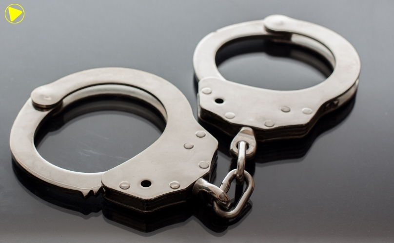 Homem é preso após perseguir e tentar agarrar adolescente em Coronel Vivida