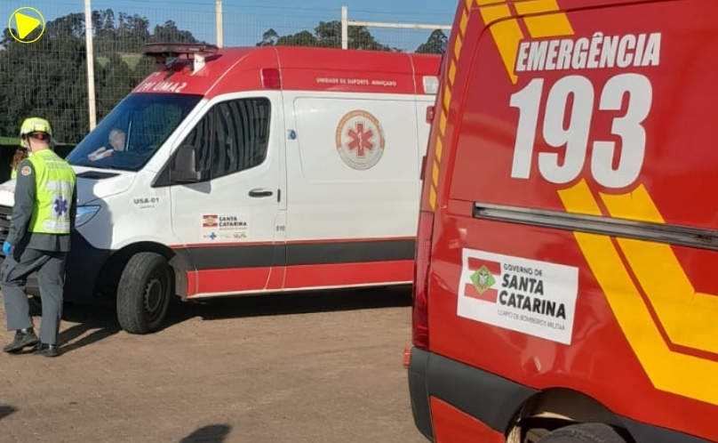 Trabalhador fica gravemente ferido após ser esmagado por estruturas metálicas