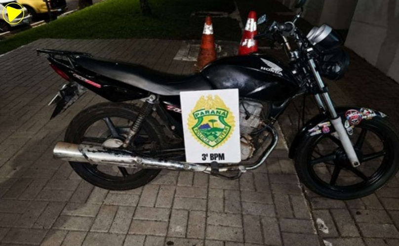 Polícia Militar flagra motociclista realizando manobras irregulares e apreende veículo