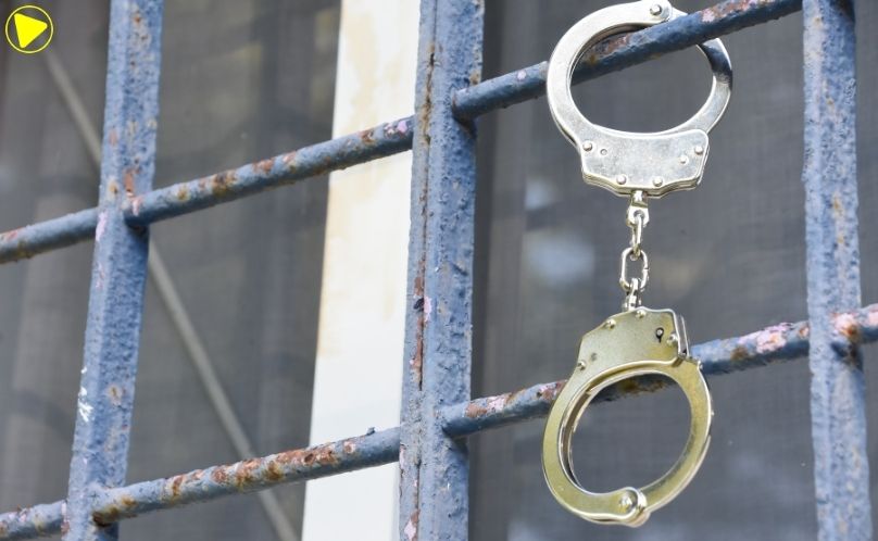 Homem com mandado de prisão em aberto é preso pela Polícia Militar
