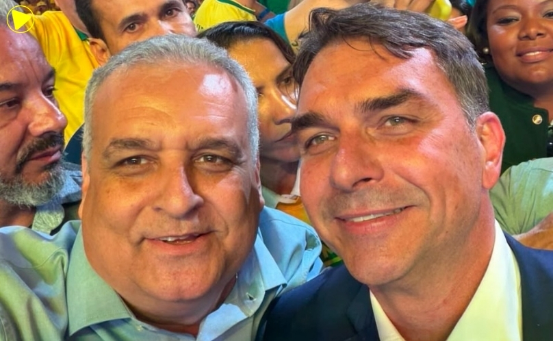 Flávio Bolsonaro anuncia Alfredo Gaspar como Vice na corrida presidencial