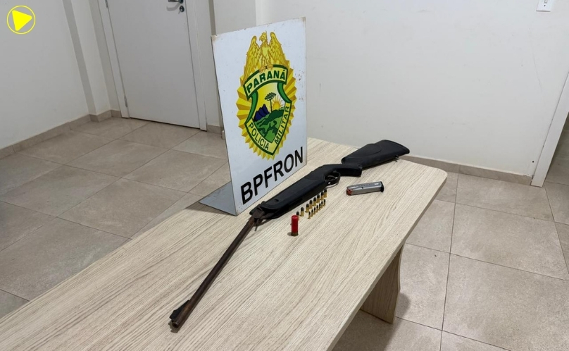 BPFRON apreende armas munições e carga de vinhos argentinos em Barracão