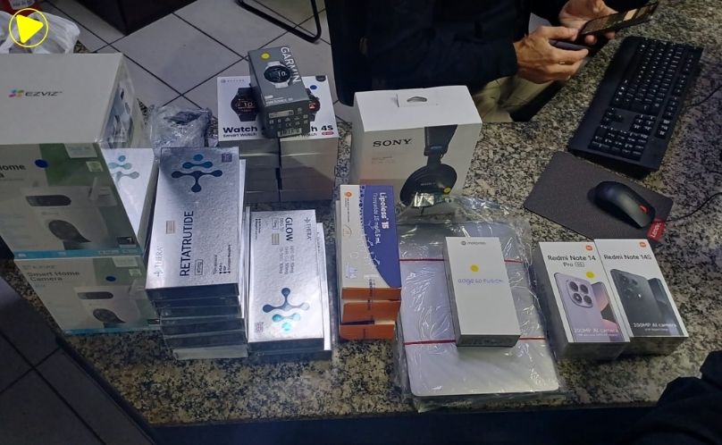 PRF apreende eletrônicos e medicamentos do Paraguai na BR-101