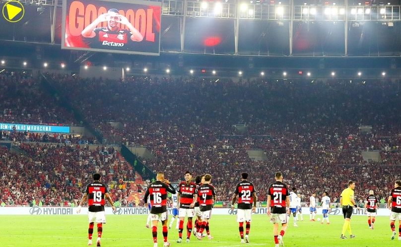 Flamengo vence Cruzeiro e avança às quartas da Libertadores
