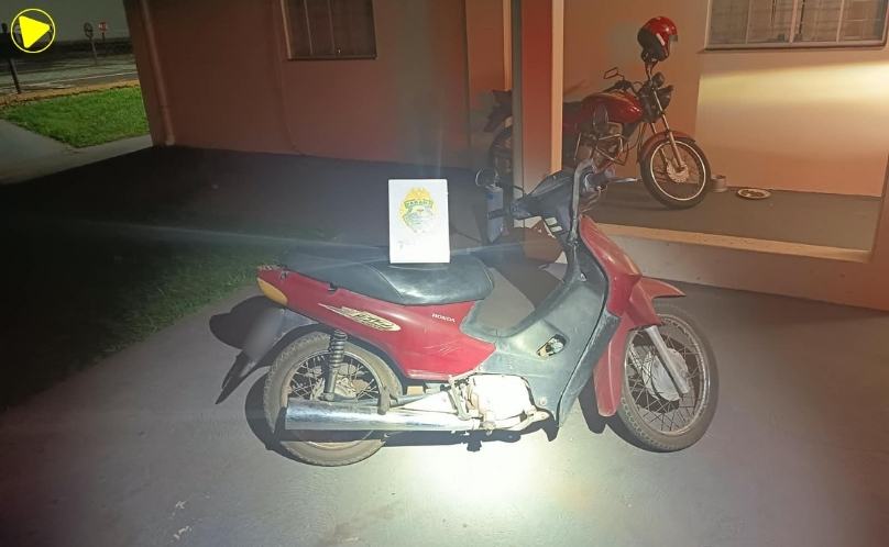 Adolescente de 11 anos é abordado conduzindo motocicleta durante patrulhamento