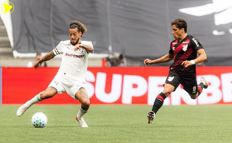 Athletico e Fluminense empatam em 3 a 3 em jogo de seis gols