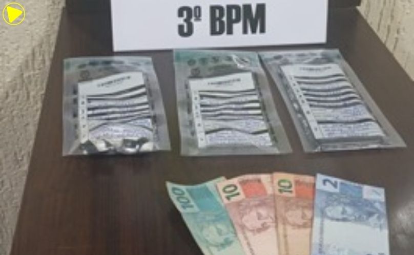 Dois homens são presos por tráfico de drogas