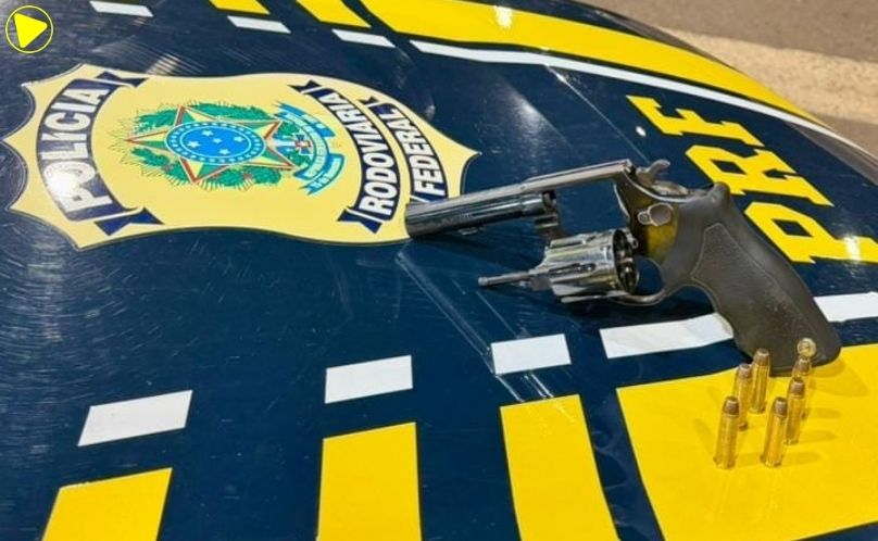 PRF apreende arma de fogo com adolescente na BR-277