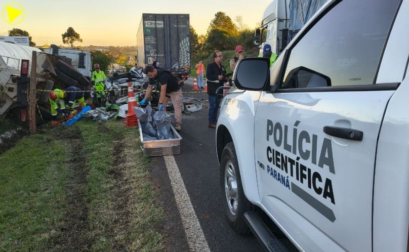 Colisão envolvendo cinco veículos deixa uma vítima fatal na PR-151