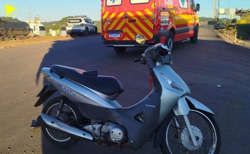 Duas mulheres ficam feridas em colisão entre motos na BR-282