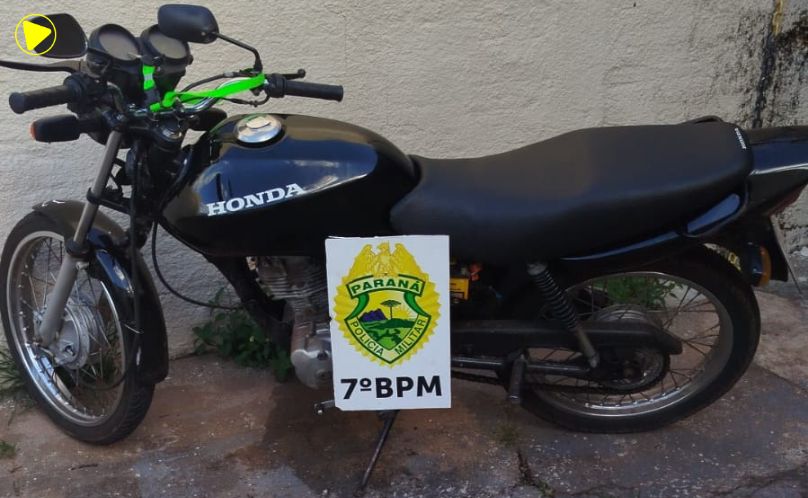 Motocicleta com placa artesanal é apreendida