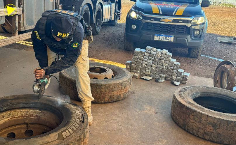 Drogas escondidas em estepes de carreta são apreendidas